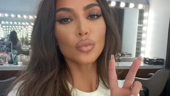 Kim Kardashian : Méconnaissable, son nouveau look fait réagir