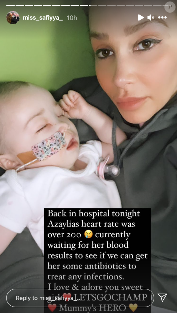 Safiyya Vorajee annonce que sa fille Azaylia est retournée à l'hôpital en urgence. Avril 2021.