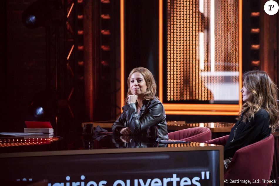 Exclusif - Léa Salamé et Carla Bruni - Enregistrement de l'émission "On Est Presque En Direct" (OEED), présentée par L.Ruquier, et diffusée sur France 2. © Jack Tribeca / Bestimage