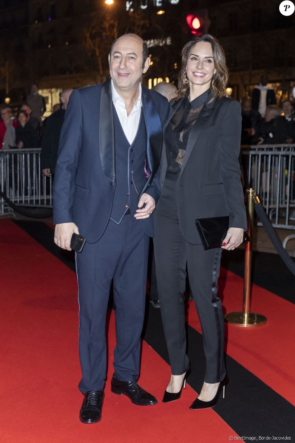 Kad Merad et sa compagne Julia Vignali - Arrivées au dîner de la 44ème cérémonie des César au Fouquet's à Paris. Le 22 février 2019 © Borde-Jacovides / Bestimage