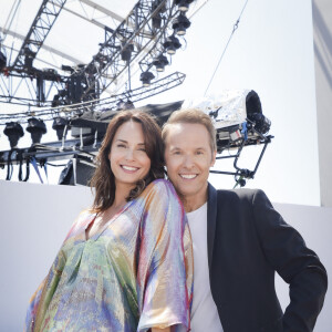 Exclusif - Julia Vignali et Damien Thévenot en marge de l"émission Télématin lors du 76ème Festival International du Film de Cannes, France, le 23 mai 2023. © Jack Tribeca/Bestimage  No Web pour la Belgique et la Suisse Exclusive - Plateau of the Télématin program during the 76th International Cannes Film Festival, France, May 23, 2023. 