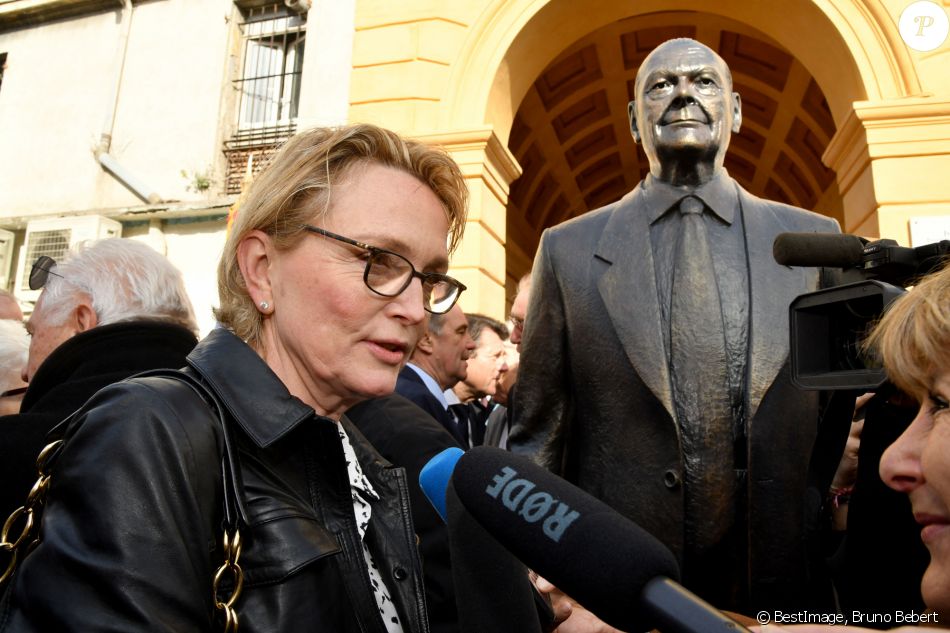 Claude Chirac durant l'inauguration du Cours Jacques Chirac et le dévoilement de la statue à son effigie réalisée par l'artiste peintre niçois Patrick Fréga, à Nice le 8 février 2020. © Bruno Bebert / Bestimage