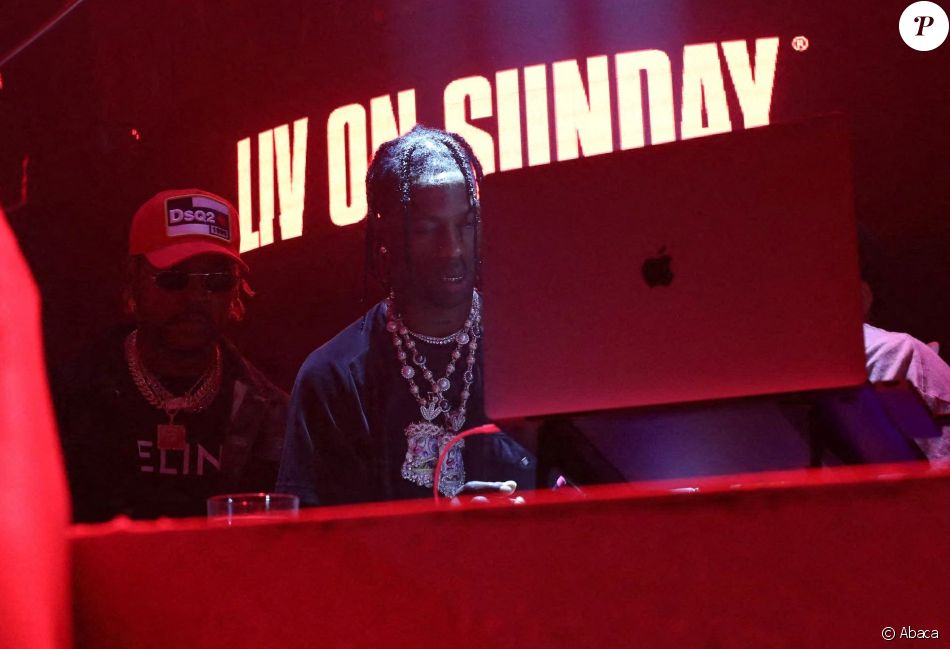 Travis Scott fête son anniversaire au LIV, à Miami. Le 2 mai 2021.