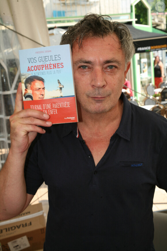 Frédéric Deban au 27ème Salon du Livre de Cosne-Cours-sur-Loire, France, le 28 mai 2017. © JLPPA/Bestimage