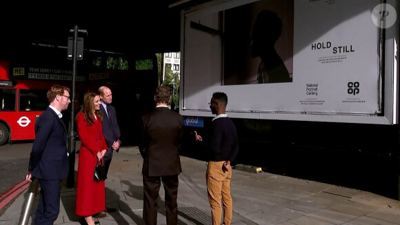 Le prince William, duc de Cambridge, et Catherine (Kate) Middleton, duchesse de Cambridge, visitent l'hôpital St. Bartholomew dans le cadre du projet photographique "Hold Still". Londres. Le 20 octobre 2020.