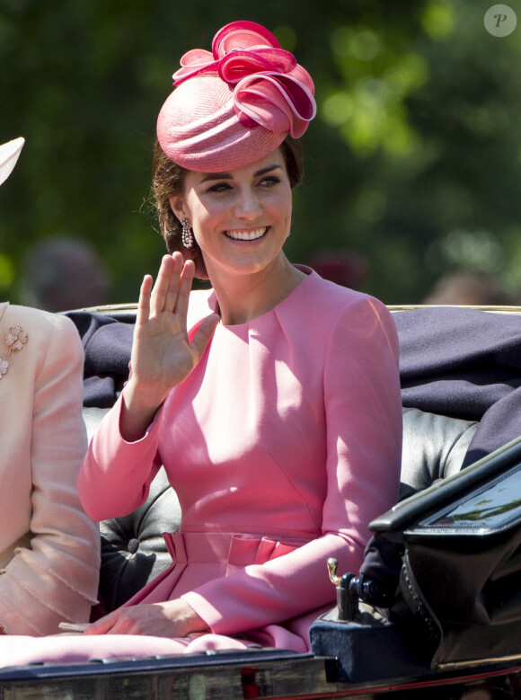 Catherine Kate Middleton, duchesse de Cambridge - La famille royale d'Angleterre au palais de Buckingham pour assister à la parade "Trooping The Colour" à Londres le 17 juin 2017.