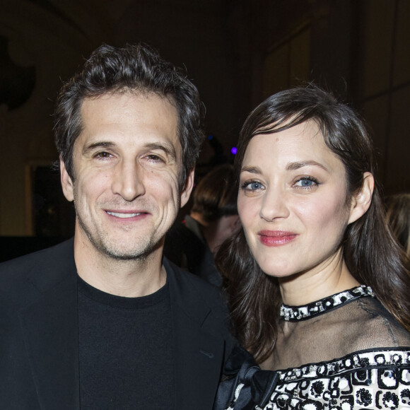 Guillaume Canet et sa compagne Marion Cotillard (en Chanel) - Intérieur du dîner Chanel des révélations César 2020 au Petit Palais à Paris, le 13 janvier 2020. © Olivier Borde/Bestimage