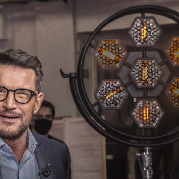 Exclusif - Benjamin Castaldi - Enregistrement de l'émission "Les 20 ans du Loft", diffusée en direct sur C8 et présentée par B.Castaldi, à Paris. Le 8 avril 2021 © Jack Tribeca / Bestimage