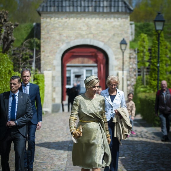 La reine Maxima des Pays-Bas lors d'une visite au "More music in the classroom foundation" à Bourtange. La fondation (Meer Muziek in de Klas) fournit une éducation musicale structurelle à tous les enfants des écoles primaires des Pays-Bas.