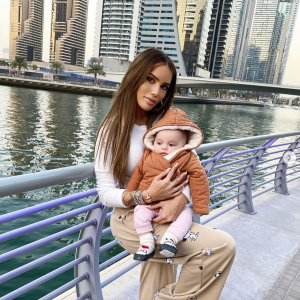 Manon Marsault (Les Marseillais) s'est encore une fois offert une augmentation mammaire - Instagram