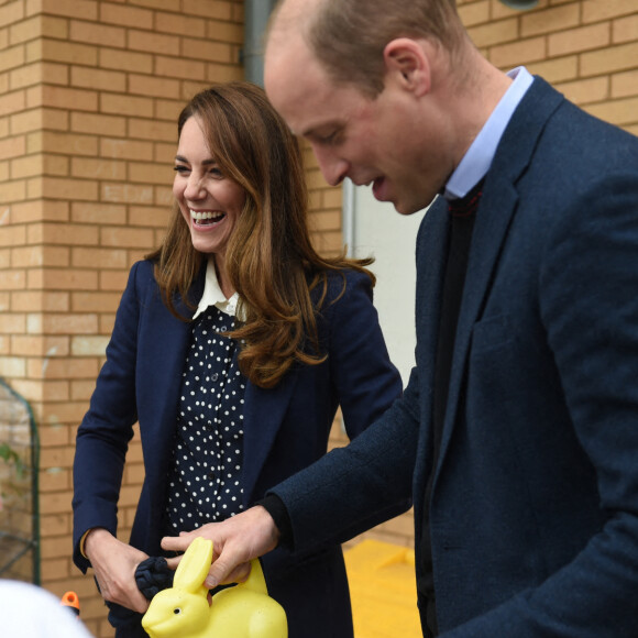 Le prince William, duc de Cambridge, et Catherine (Kate) Middleton, duchesse de Cambridge, lors d'une séance de santé mentale et de bien-être lors d'une visite à The Way Youth Zone à Wolverhampton, Royaume Uni.