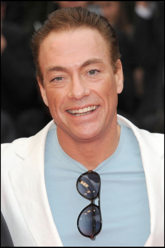 Archives - Jean-Claude Van Damme au Festival de Cannes en 2008.