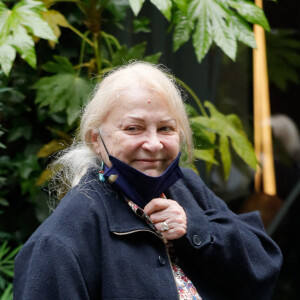 Josiane Balasko arrive à l'enregistrement de l'émission "Vivement Dimanche Prochain" au studio Gabriel à Paris. Le 11 mai 2021. © Christophe Clovis/Bestimage