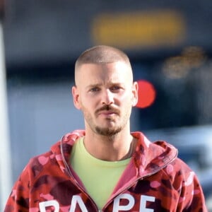 M. Pokora se promène dans les rues de Los Angeles le 3 février 2020.