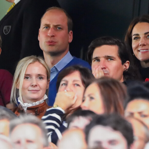 Le prince William, Kate Middleton, le prince George et la princesse Charlotte assistent à un match de Premier League au stade Carrow Road, à Norwich, Royaume Uni. Le 5 octobre 2019.