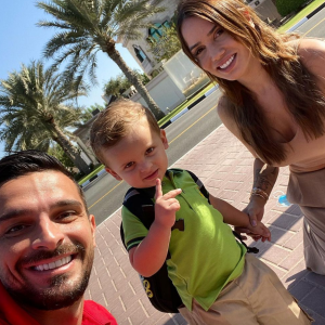 Julien Tanti s'est installé à Dubaï avec sa femme Manon Marsault et leurs deux enfants, Tiago et Angelina - Instagram