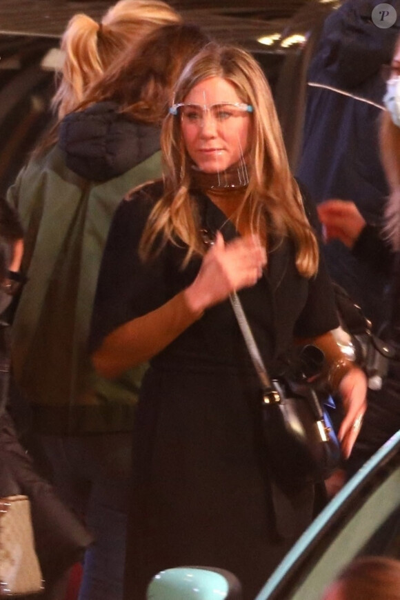 Jennifer Aniston sur le tournage de la série "The Morning Show" à Los Angeles, le 11 mars 2021.