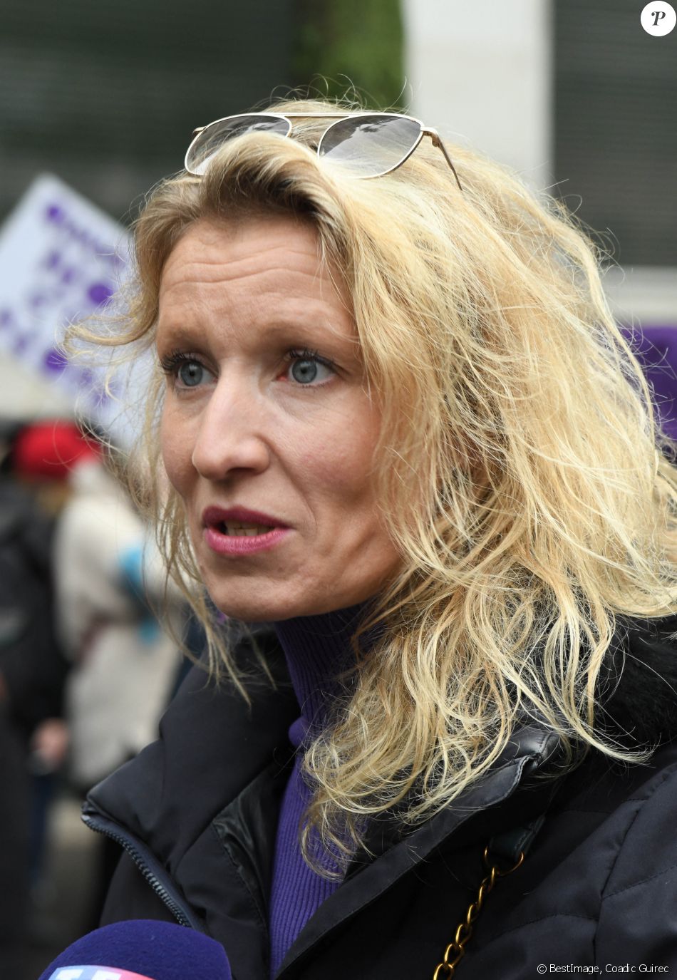 Alexandra Lamy - marche contre les violences sexistes et sexuelles (marche organisée par le collectif NousToutes) de place de l'Opéra jusqu'à la place de la Nation à Paris le 23 Novembre 2019 © Coadic Guirec / Bestimage