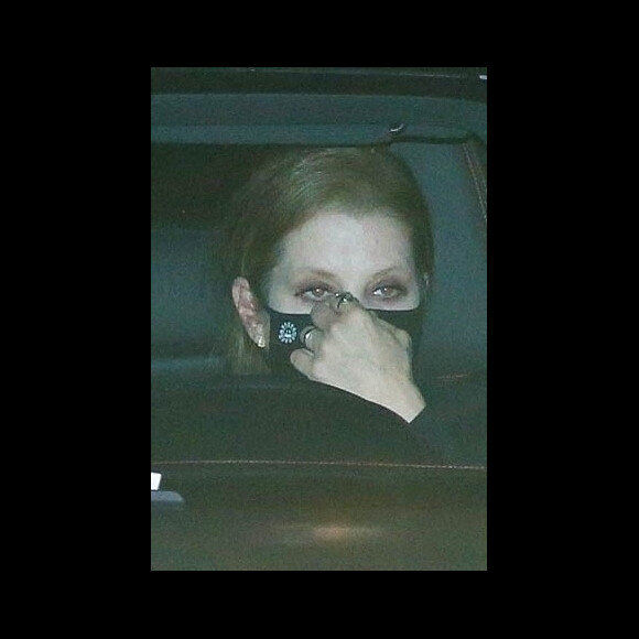 Lisa Marie Presley à la sortie du restaurant "Nobu" à Los Angeles, le 15 mai 2021. 