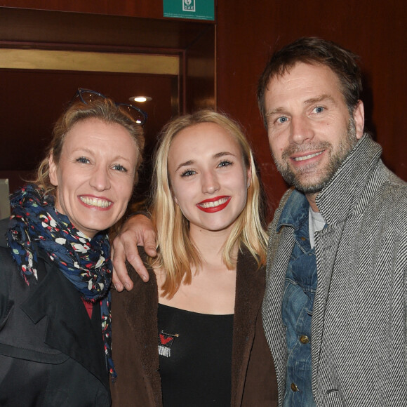 Alexandra Lamy, Chloé Jouannet et son père Thomas Jouannet - Représentation de la pièce "Les Monologues du Vagin" au théâtre le Comédia à Paris. © Guirec Coadic/Bestimage