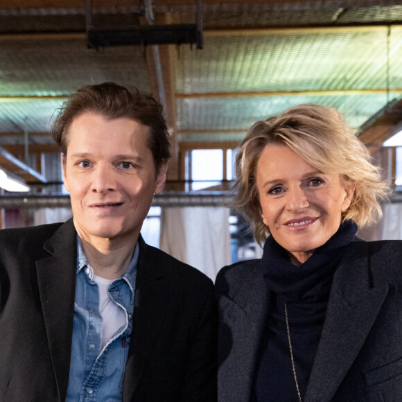 Exclusif - Benabar lors de l'enregistrement de sa surprise pour l'émission "La Lettre", à l'Atelier Fratellini à Paris, présentée par Sophie Davant et diffusée le 29 mai 2021 sur France 2. Le 4 décembre 2020 © Cyril Moreau / Bestimage 