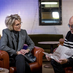 Exclusif - Pascal Obispo lors de l'enregistrement de sa surprise pour l'émission "La Lettre", à La Cantine Sauvage à La Plaine-Saint-Denis à Paris, présentée par Sophie Davant et diffusée le 29 mai 2021 sur France 2. Le 5 décembre 2020 © Cyril Moreau / Bestimage 