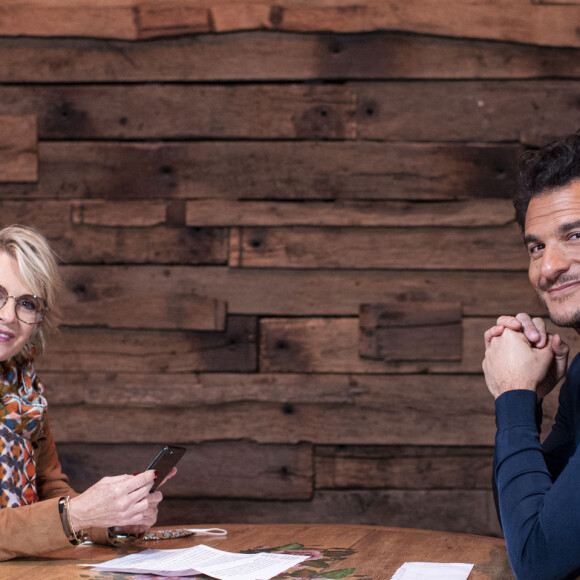 Exclusif - Sophie Davant et Amir Haddad - A.Haddad lors de l'enregistrement d'une surprise pour l'émission "La Lettre" au Pachamama, présentée par S.Davant et diffusée le 29 mai sur France 2. Le 13 avril 2021 © Pierre Perusseau / Bestimage 