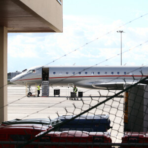 Celine Dion prend un jet privé au Bourget le 10 août 2017. 
