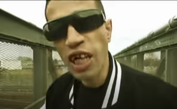 Le rappeur Demon One sur YouTube. Des années après, l'artiste a refait ses dents.