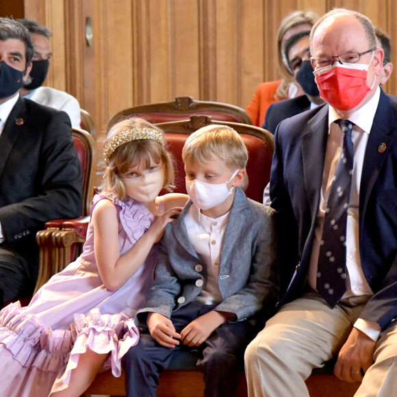Le prince Albert II de Monaco et ses enfants au lancement du programme "Océano pour Tous" au Musée Océanographique de Monaco © Bruno Bebert/Bestimage