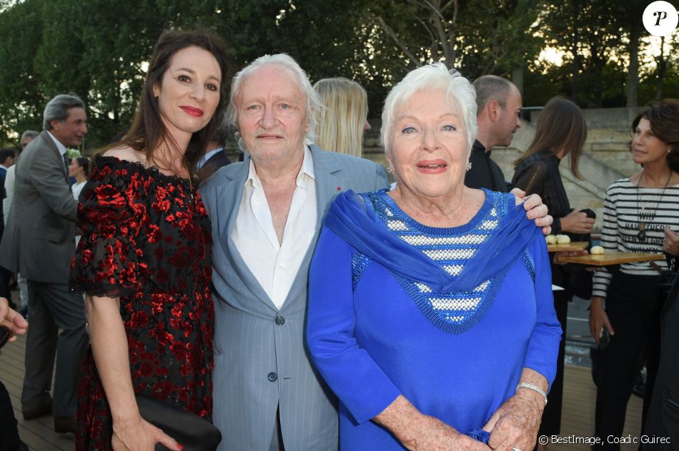 Line Renaud, Niels Arestrup avec sa femme Isabelle Le Nouvel - 90e anniversaire de Line Renaud sur le Bateau Potel et Chabot "Pavillon Seine" à Paris, le 2 juillet 2018. © Coadic Guirec/Bestimage