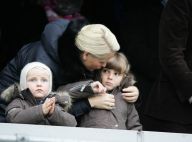 Haakon et Mette-Marit de Norvège : Leurs petites têtes blondes Ingrid et Sverre... dans l'ambiance des stades !
