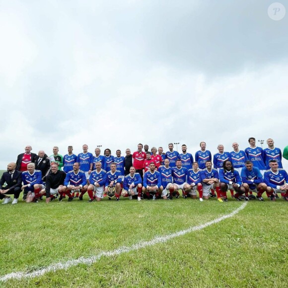 Baptiste Vendroux, Christian Karembeu, Gaëtan Huard, Sonny Anderson, Dominique Rocheteau, Laurent blanc, Jean-Michel Larqué, Arsene Wenger, Bixente Kizarazu, Claude Puel, Alain Giresse, Laure Boulleau lors du match d'inauguration du stade Charles de Gaulle à Colombey-les-Deux-Églises entre le Variétés Club de France et le club local. Ce match contre le FC Colombey a été joué au profit de la Fondation Anne-de-Gaulle © Gwladys Duteil via Bestimage 