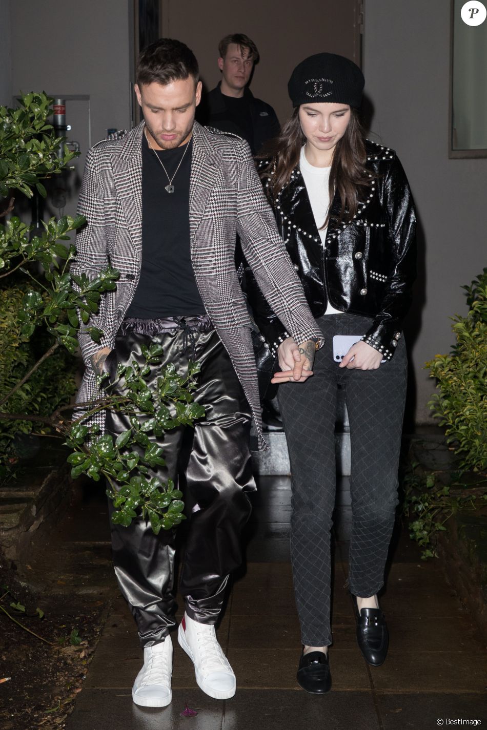 Exclusif - Liam Payne et sa compagne Maya Henry à la sortie d'un showcase à Paris, le 12 décembre 2019.