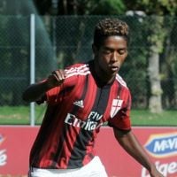 Un footballeur de 20 ans se suicide en Italie, après des années de racisme