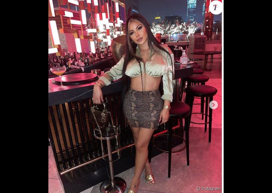 Maeva Ghennam en soirée à Dubaï