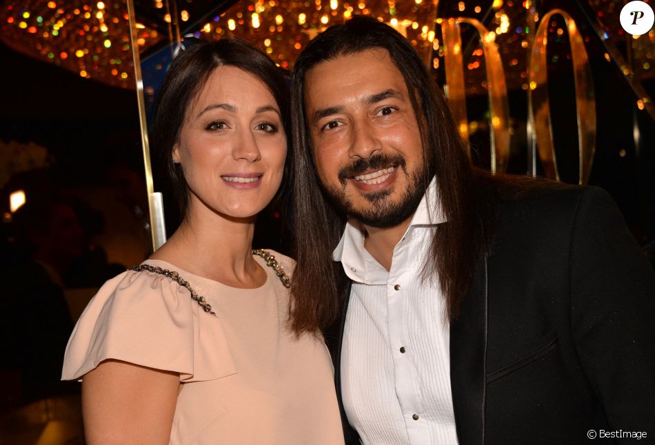Moundir et sa femme Inès - Personnalités lors de la 10ème cérémonie des Globes de Cristal au Lido à Paris.