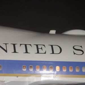 Joe Biden et sa femme Jill à leur arrivée à l'aéroport "Cornwall Airport Newquay" au Royaume-Uni, à l'occasion du sommet du G7 le 10 juin 2021.