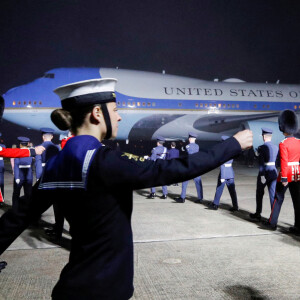 Illustration - Arrivée du président des Etats-Unis et de sa femme à l'aéroport "Cornwall Airport Newquay" au Royaume-Uni, à l'occasion du sommet du G7. Le 9 juin 2021