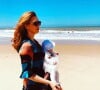 Davina Vigné à la plage avec sa petite fille