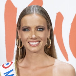 Amandine Petit (Miss France 2021) - Avant-première parisienne du film "Cruella" au cinéma Le Grand Rex à Paris, le 11 juin 2021. © Olivier Borde/Bestimage 