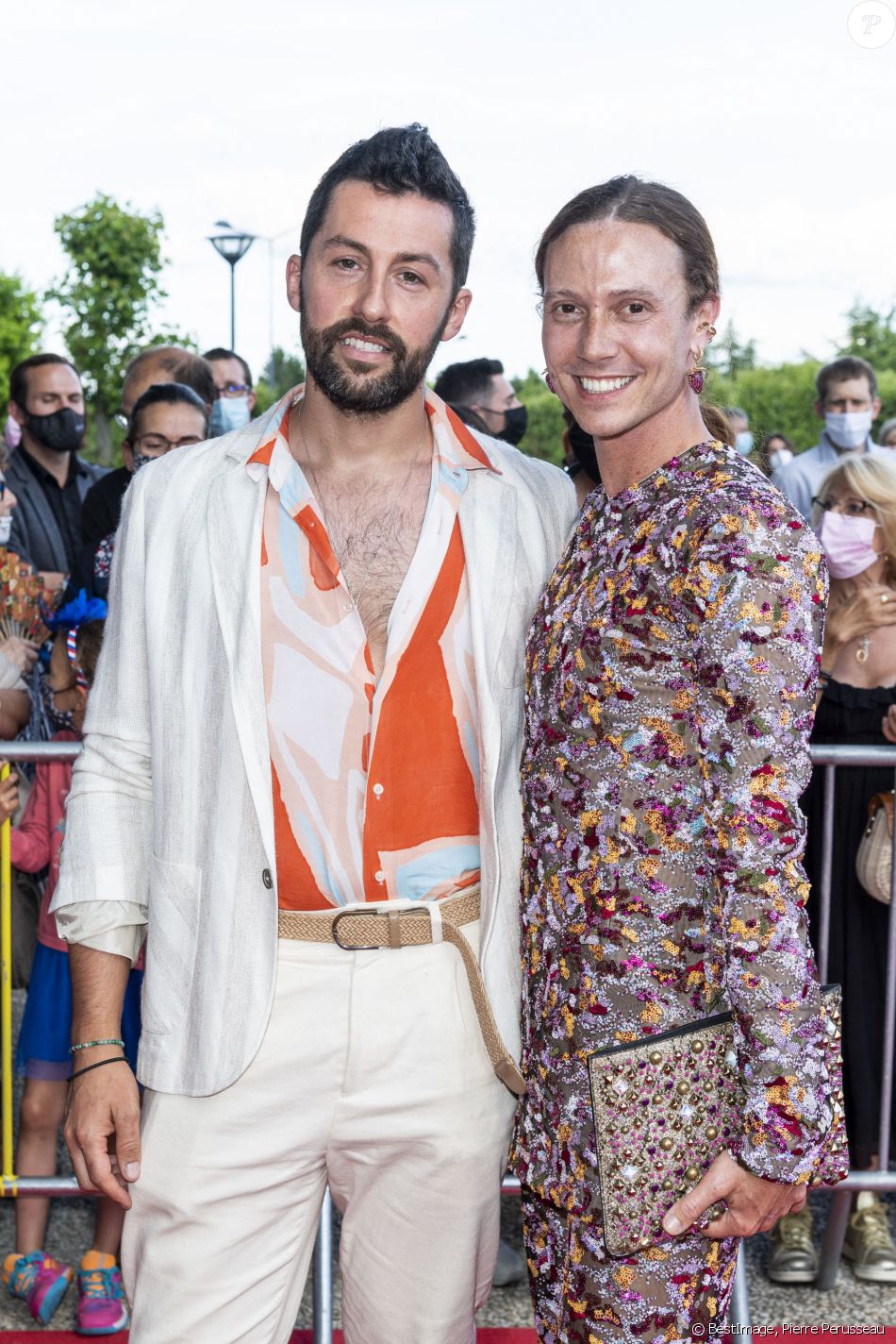 Martin Poppins et Romain Brau lors du tapis rouge de la soirée d'ouverture du Festival Plurielles à Compiègne le 11 juin 2021. © Pierre Perusseau / Bestimage