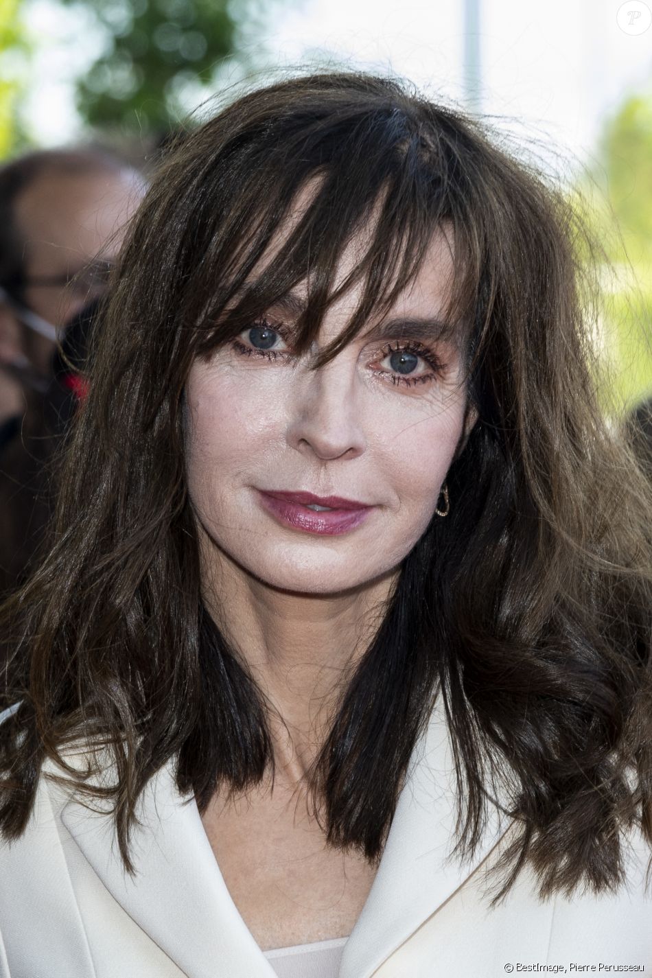Anne Parillaud lors du tapis rouge de la soirée d'ouverture du Festival Plurielles à Compiègne le 11 juin 2021. © Pierre Perusseau / Bestimage
