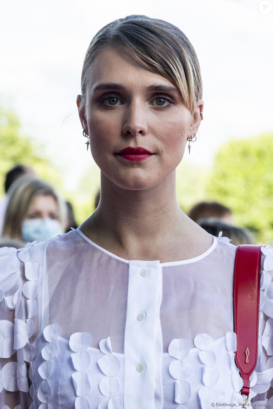 Gaia Weiss lors du tapis rouge de la soirée d'ouverture du Festival Plurielles à Compiègne le 11 juin 2021. © Pierre Perusseau / Bestimage
