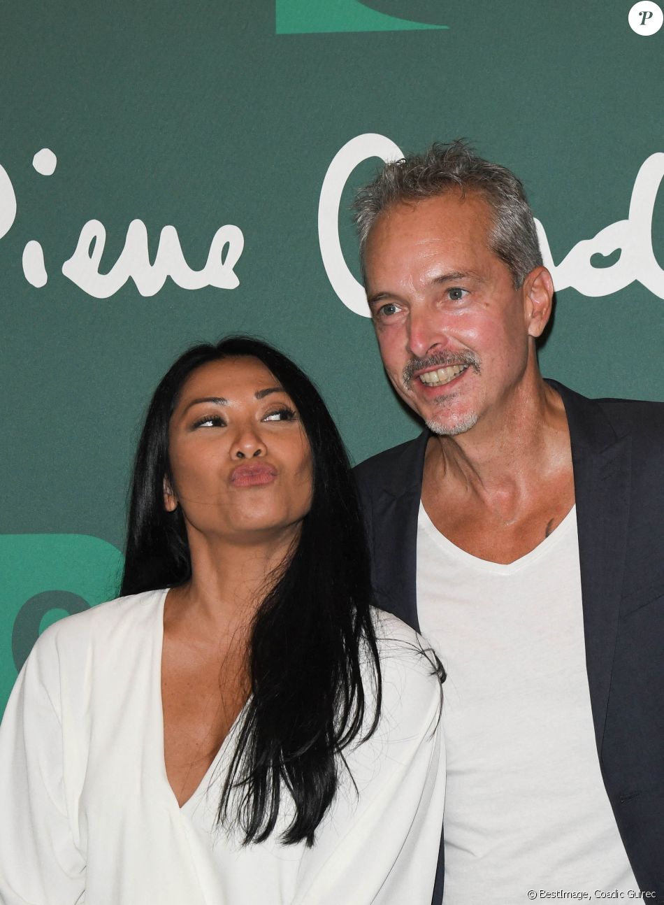 Anggun et son mari Christian Kretschmar - Photocall - Soirée exceptionnelle en l'honneur de Pierre Cardin à l'occasion des 70 ans de sa maison de couture et projection du film documentaire "House of Cardin" suivi d'un cocktail au théâtre du Châtelet à Paris, le 21 septembre 2020. © Coadic Guirec/Bestimage