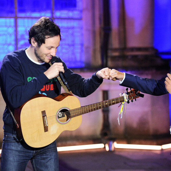 Exclusif - Vianney (nommé pour la chanson "Pour de vrai") et Nikos Aliagas - Enregistrement de l'émission "La chanson de l'année" au château de Chambord, qui sera diffusée le 5 juin 2021 sur TF1 © Gaffiot-Moreau / Bestimage 