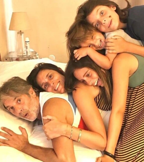 Avy Marciano et sa famille, sur Instagram