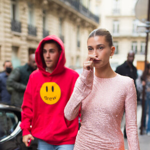 Justin Bieber et sa femme Hailey (Baldwin) vont dîner au restaurant Le Stresa à Paris, France, le 21 juin 2021. 