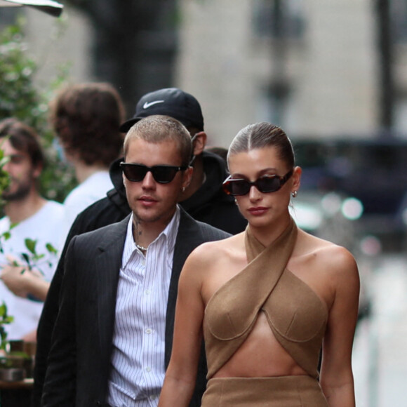Justin Bieber et sa femme Hailey (Baldwin) vont déjeuner en amoureux au restaurant Dinand par Ferdi, après avoir été reçus au palais de l'Elysée à Paris, France, le 21 juin 2021.