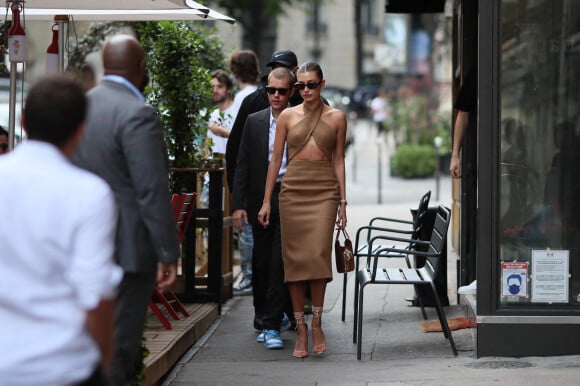 Justin Bieber et sa femme Hailey (Baldwin) vont déjeuner en amoureux au restaurant Dinand par Ferdi, après avoir été reçus au palais de l'Elysée à Paris, France, le 21 juin 2021.